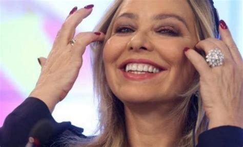 ornella muti nuda|Ornella Muti e quel nudo artistico che fa discutere